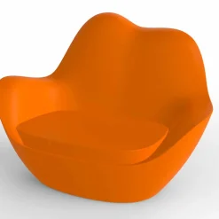 Poltrona in polietilene per esterno Sabinas by Vondom, design moderno