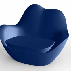 Poltrona in polietilene per esterno Sabinas by Vondom, design moderno