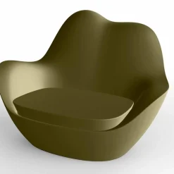 Poltrona in polietilene per esterno Sabinas by Vondom, design moderno