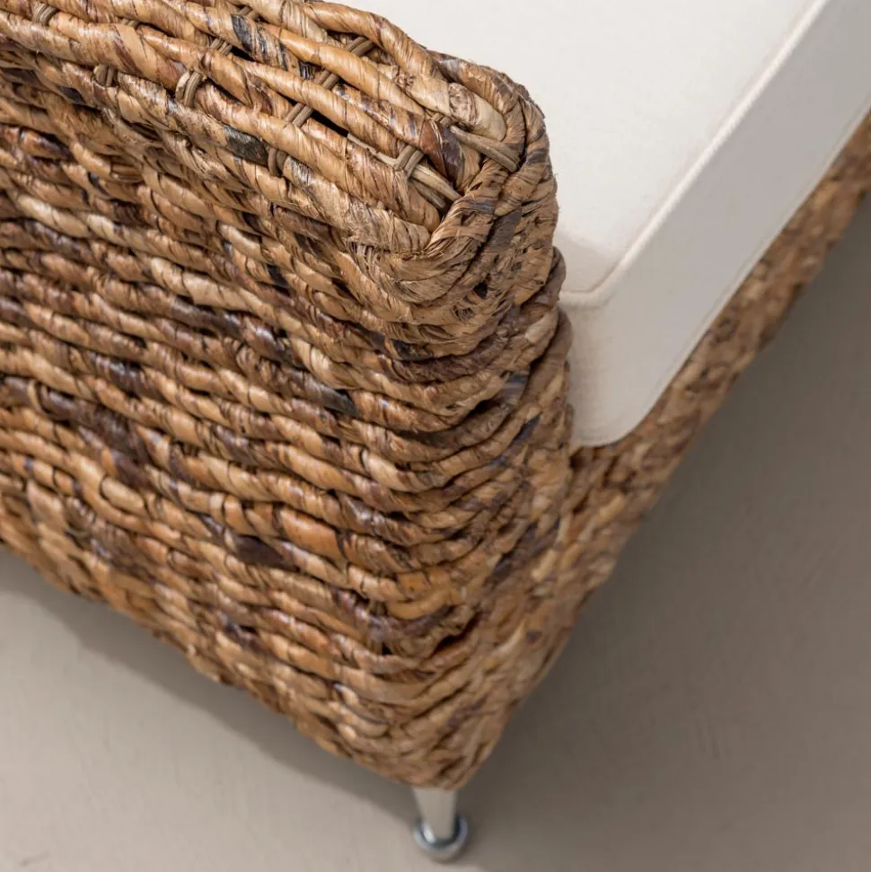 Poltrona Outdoor in Intreccio di Banano con Cuscini – Legolas