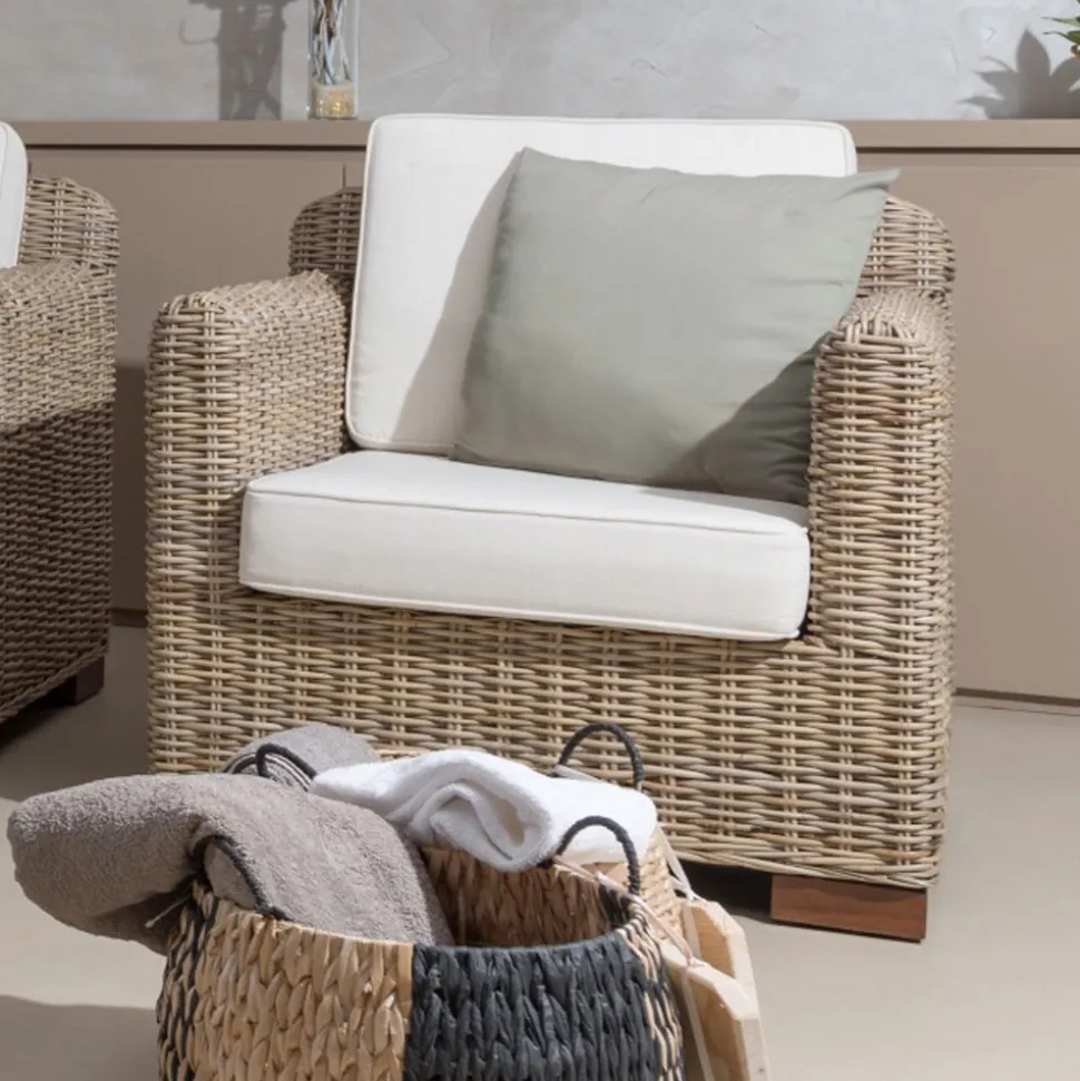 Poltrona Outdoor in Kubù Grigio con Cuscini – Cerys