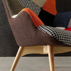 Poltrona patchwork multicolor con gambe in massello Veronica
