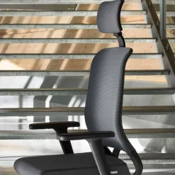 Poltrona Ufficio Ecologica Design Ergonomico Girevole con Poggiatesta - Meliva