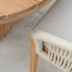 Poltroncina da Esterno in Teak ed Intreccio in Polietilene con Cuscino - Jhon