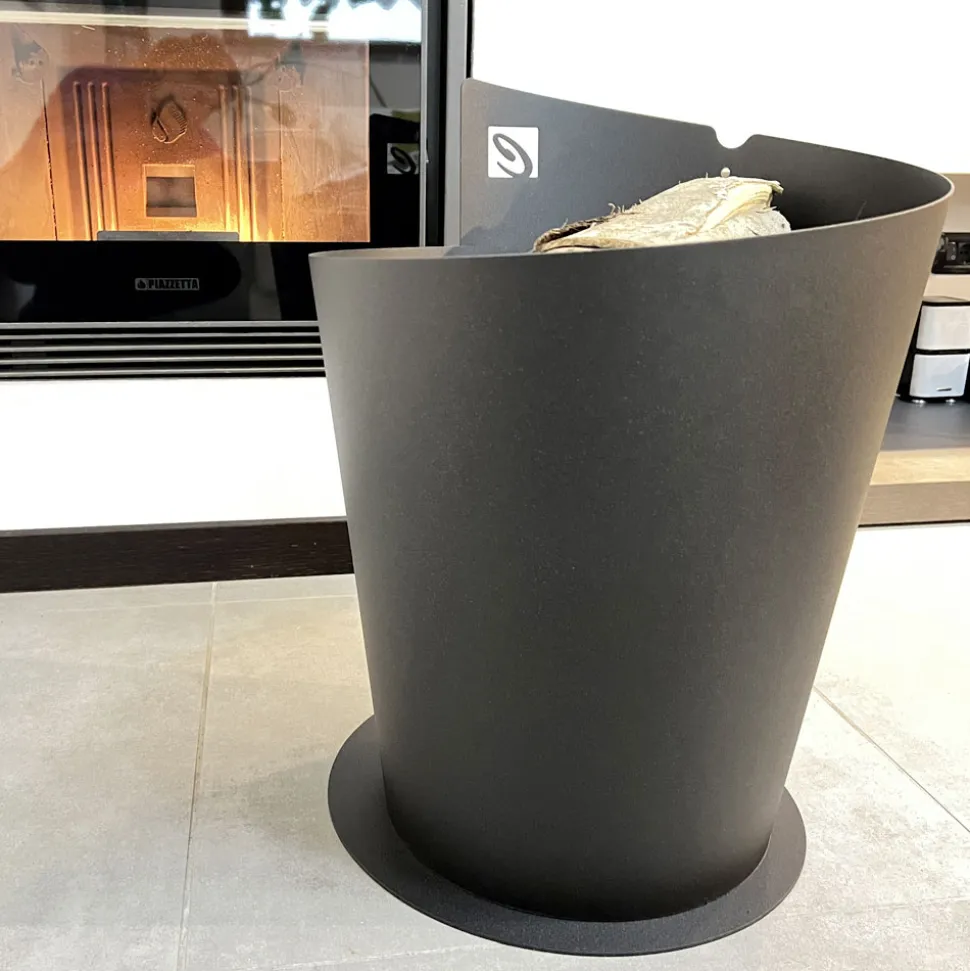 Portalegna Tondo per Interno in Acciaio Nero Design Moderno Italiano - Favonio