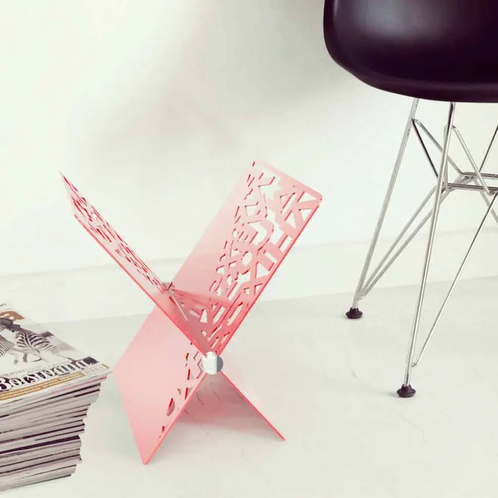 Porta riviste di design Rotokalko by Mabele, realizzato artigianalmente in Italia