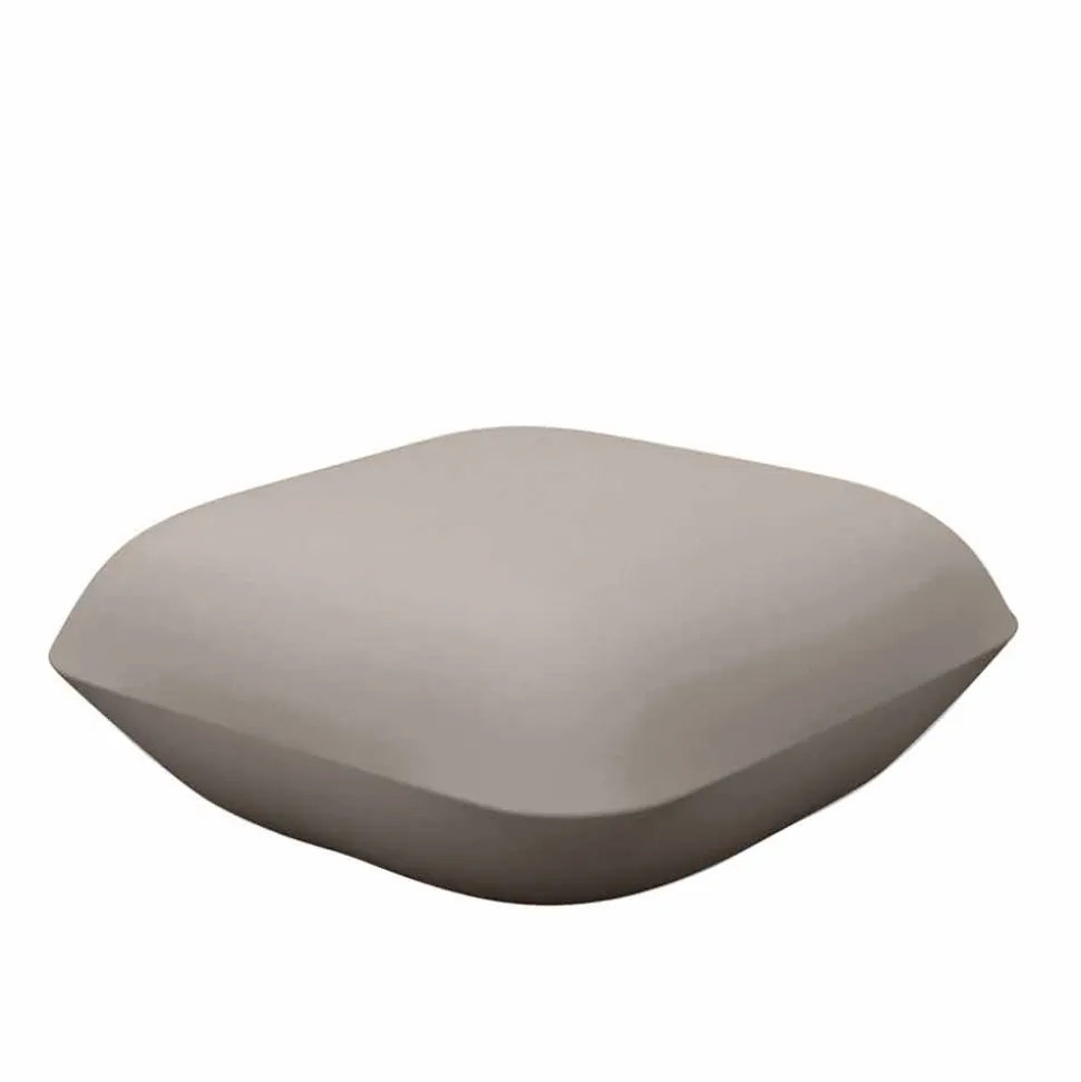 Pouf da esterno di design Pillow by Vondom in polietilene. 67x67 cm