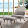 Pouf di design in tessuto con base in legno massello faggio Arezzo