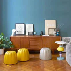 Pouf morbido colorato Slide Gelee in poliuretano prodotto in Italia