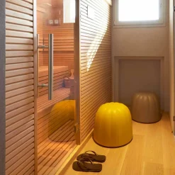 Pouf morbido colorato Slide Gelee in poliuretano prodotto in Italia