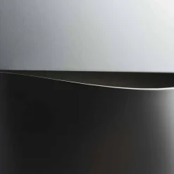 Radiatore Idraulico Verticale Design in Acciaio Moderno fino a 850 W - Cut