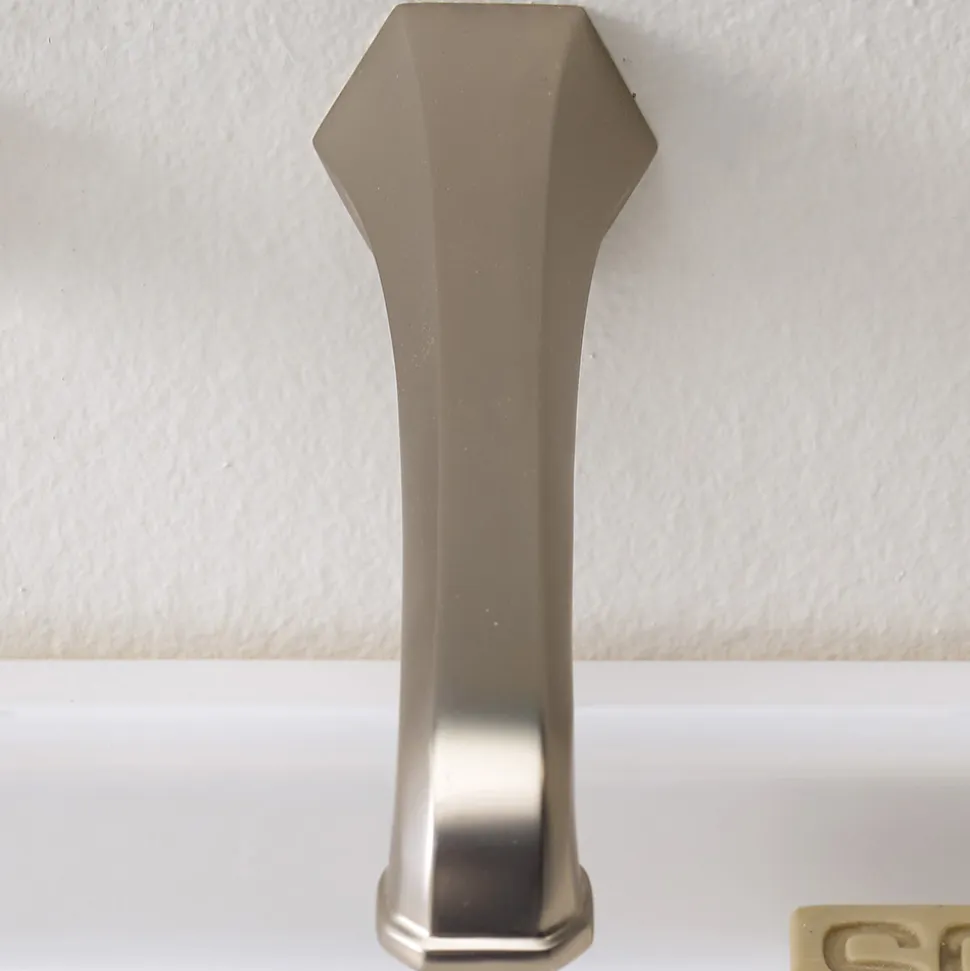 Rubinetteria Lavabo a Muro Design VIntage in Ottone Made in Italy – Silvana