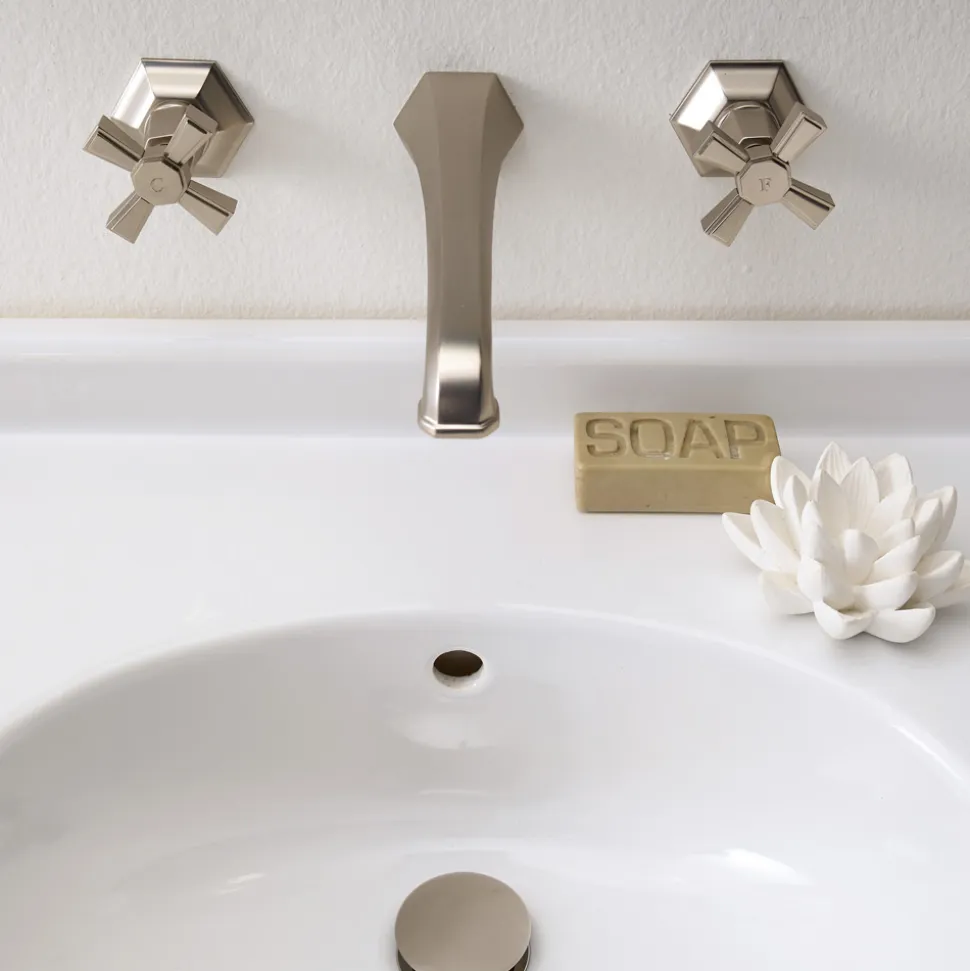 Rubinetteria Lavabo a Muro Design VIntage in Ottone Made in Italy – Silvana