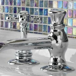 Rubinetteria Vintage da Lavabo a 3 Fori in Ottone Vintage Made in Italy – Elisea