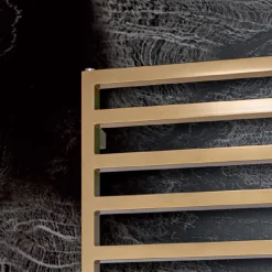 Scaldasalviette Elettrico con Linee Semplici in Acciaio Made in Italy - Pistacchio