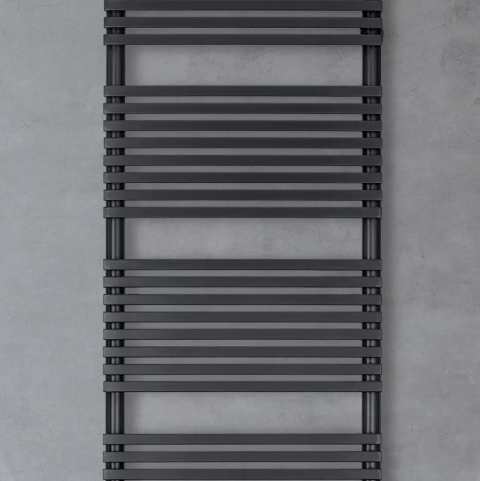 Scaldasalviette Elettrico in Acciaio Finitura Jet Black Made in Italy - Brownies