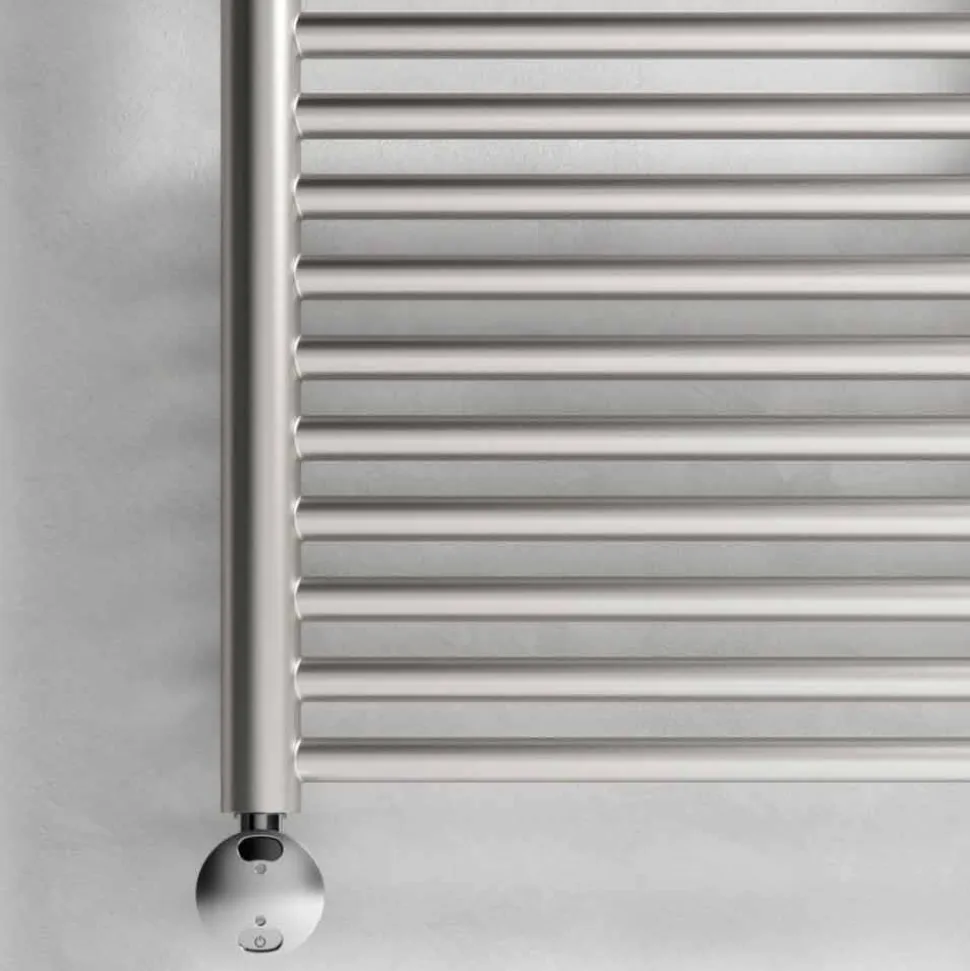 Scaldasalviette Elettrico per il Bagno Design Verticale in Acciaio 300 W - Italo