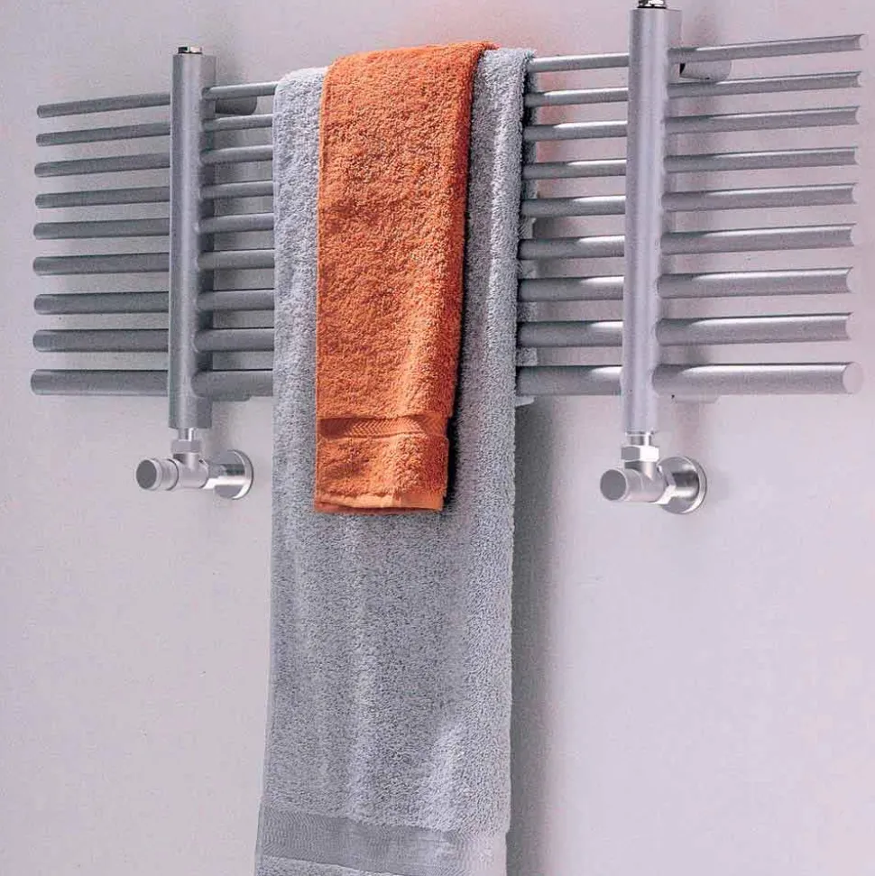 Scaldasalviette orizzontale idraulico design moderno Selene Scirocco H