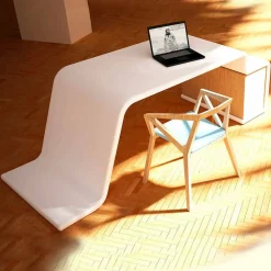 Scrivania da ufficio con cassettiera in legno fatta in Italia,Terralba