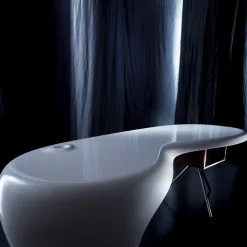 Scrivania direzionale di Karim Rashid in poliuretano in Diverse Finiture - James