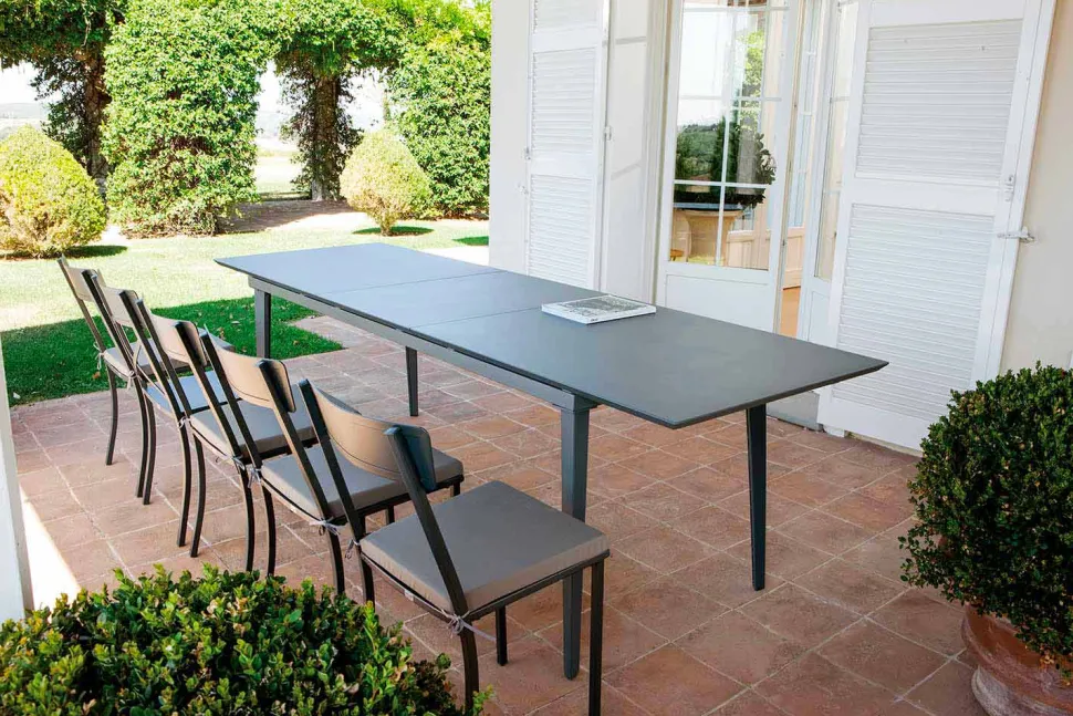 Sedia da Esterno Impilabile in Metallo Verniciato Made in Italy, 4 Pezzi - Tulle