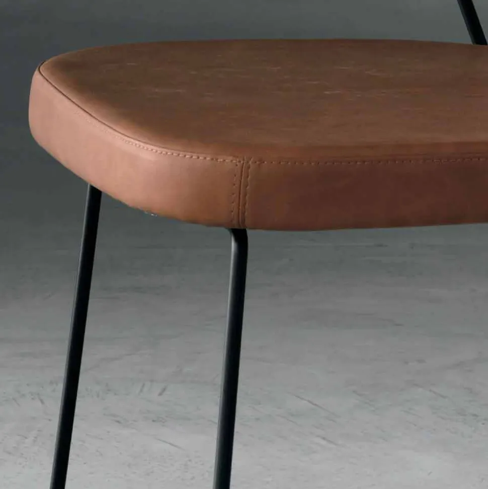 Sedia di design in metallo e tessuto prodotta in Italia Formia