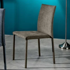 Sedia di design per sala da pranzo in tessuto fatta in Italia, Conny