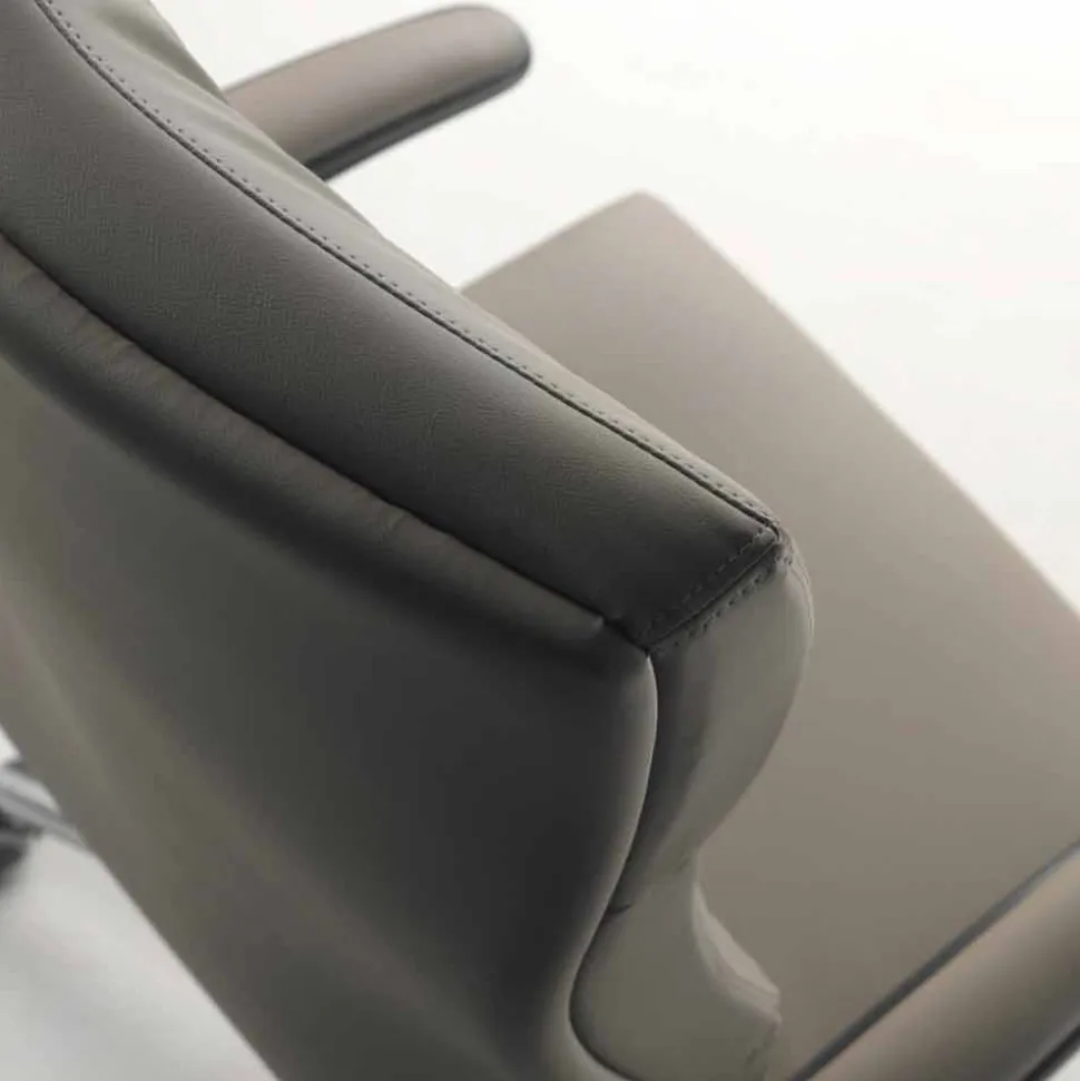 Sedia direzionale moderna in similpelle Edda, made in Italy