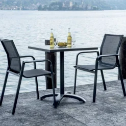 Sedia Impilabile con Braccioli in Alluminio e Textilene Bianco o Grigio - Greenstyle