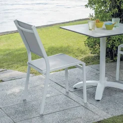 Sedia Impilabile da Giardino in Alluminio e Textilene Bianco o Grigio - Floraforma