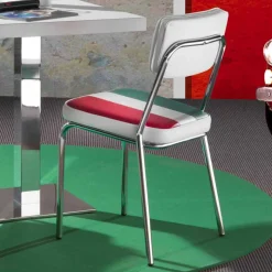 Sedia in ecopelle con bandiera italiana di design Banda