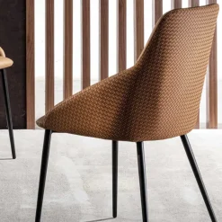 Sedia in Ecopelle con Schienale Decorato e Base in Metallo Nero, 2 Pezzi - Nima
