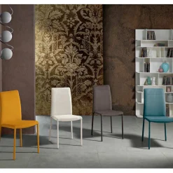 Sedia per sala da pranzo moderna in tessuto fatta in Italia, Porzia