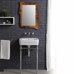 Set bagno con lavabo vintage su struttura e specchio in briccola Creativity