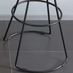 Sgabello con Struttura in Metallo Nero e Seduta in Ecopelle Nera - Miscia