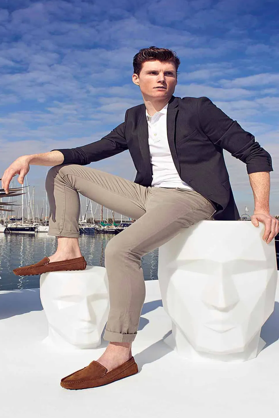 Sgabello da esterno a forma di volto di design moderno Adan by Vondom