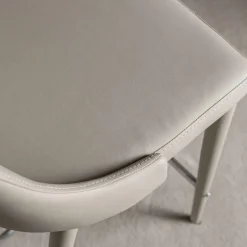 Sgabello di Design con Schienale Alto in Ecopelle - Berenice