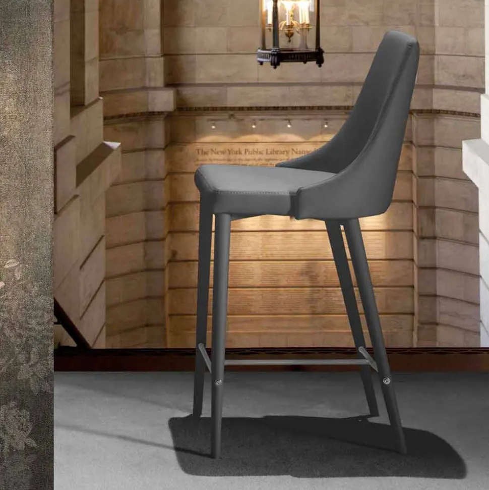 Sgabello di Design con Schienale Alto in Ecopelle - Berenice