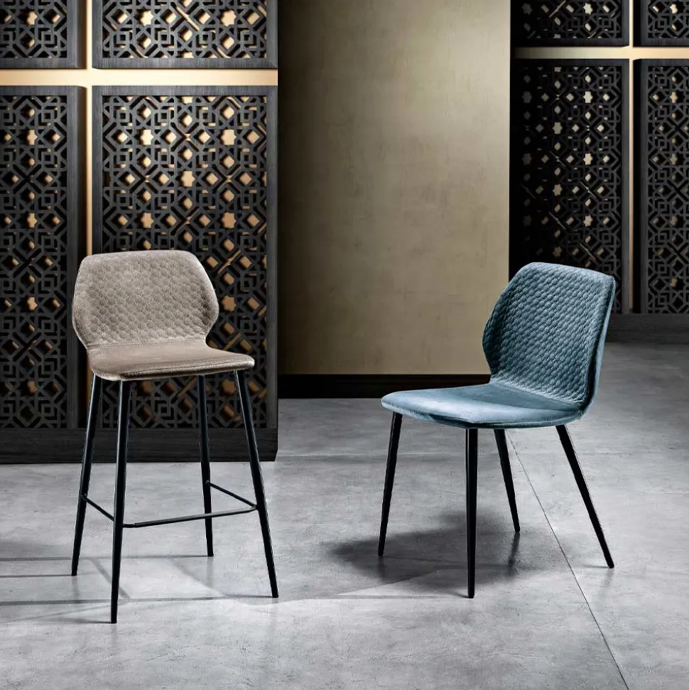 Sgabello Elegante in Velluto Colorato Trapuntato e Metallo Antracite - Scarat
