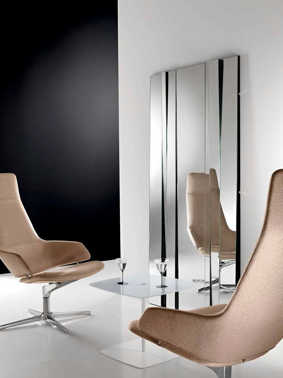 Specchiera da Parete di Design Moderno in Vetro e Metallo Made in Italy – Pallino