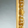 Specchiera da terra/ parete di design con finitura foglia oro Mata