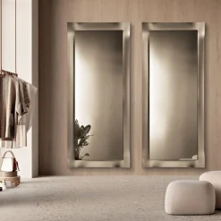 Specchio con Cornice Sagomata Disponibile in 3 Misure e 2 Colori - Carolina
