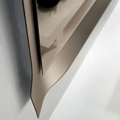 Specchio con Cornice Sagomata Disponibile in 3 Misure e 2 Colori - Carolina