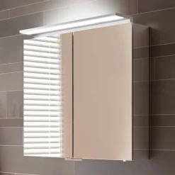 Specchio Contenitore da Parete a 2 Ante con Luce LED e Prese di Corrente - Bramo