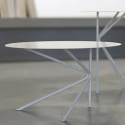 Tavolino da Caffè in Metallo Tondo, Design in Vari Colori e 2 Misure - Olesya