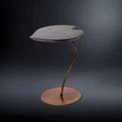 Tavolino di design in legno con base in ferro Leaf