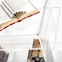 Tavolino di design in plexiglass con tre ripiani made in Italy, Gosto