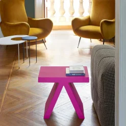 Tavolino geometrico colorato Slide Toy da interni, prodotto in Italia