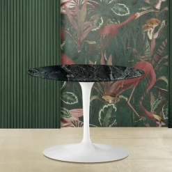 Tavolino Tulip Eero Saarinen H 39 con Piano Ovale in Marmo Verde Alpi - Scarlet