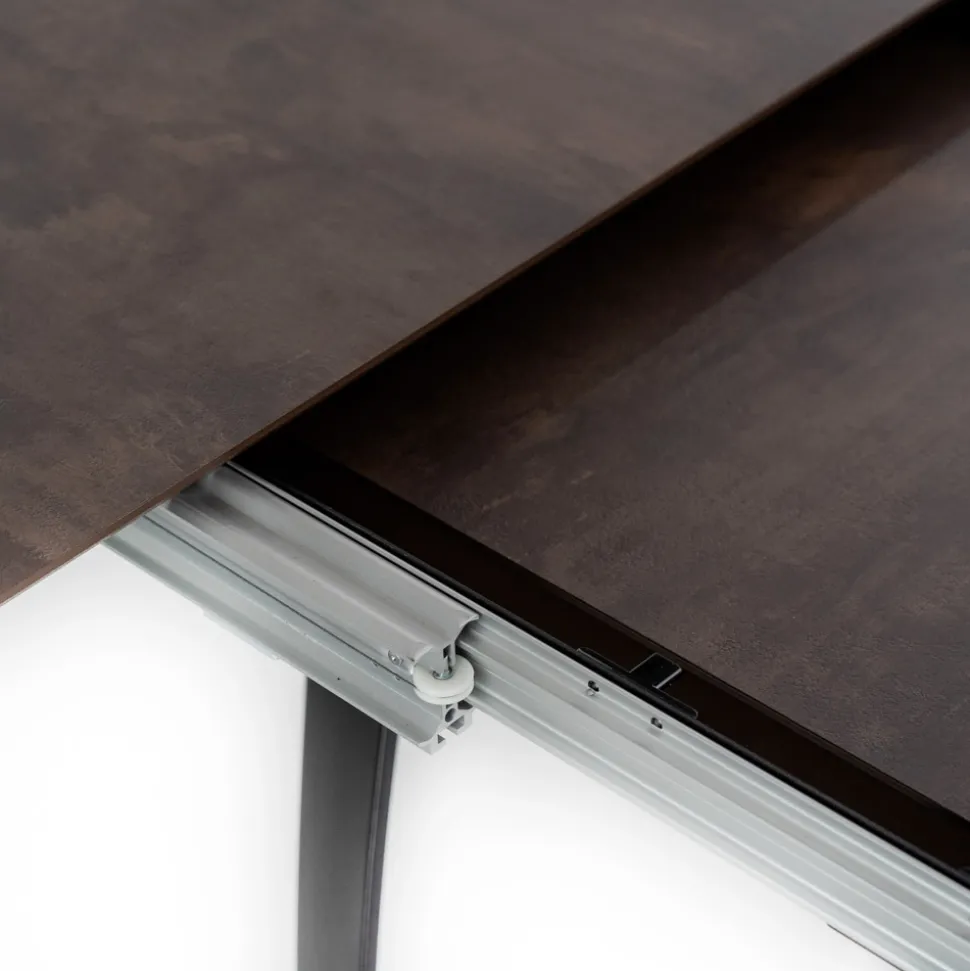 Tavolo Allungabile a 270 cm con Piano in HPL e Base in Alluminio - Villongo